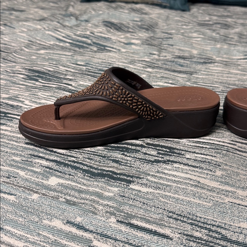 Brown Crocs, NWOT - Picture 2 of 4